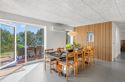 Photo 7 - 5 bedroom House in Blåvand with private pool and terrace