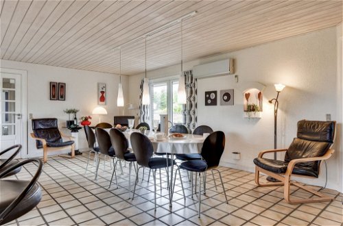 Foto 13 - Casa de 5 habitaciones en Blåvand con piscina privada y terraza