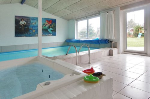 Foto 2 - Casa con 7 camere da letto a Væggerløse con piscina privata e terrazza