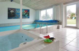 Foto 2 - Casa de 7 habitaciones en Væggerløse con piscina privada y terraza