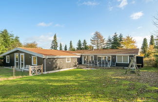 Foto 1 - Casa de 7 quartos em Væggerløse com piscina privada e terraço