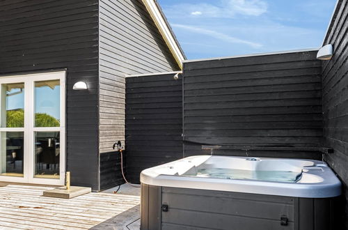 Foto 2 - Casa con 3 camere da letto a Harboøre con terrazza e vasca idromassaggio