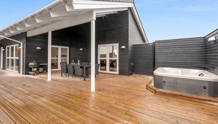 Foto 1 - Casa con 3 camere da letto a Harboøre con terrazza e vasca idromassaggio
