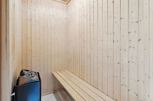 Photo 18 - Maison de 4 chambres à Oksbøl avec terrasse et sauna