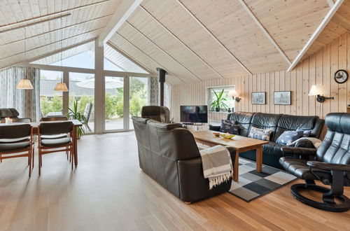 Photo 20 - Maison de 4 chambres à Oksbøl avec terrasse et sauna
