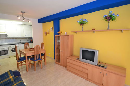 Foto 6 - Apartamento de 2 habitaciones en Salou con piscina y vistas al mar