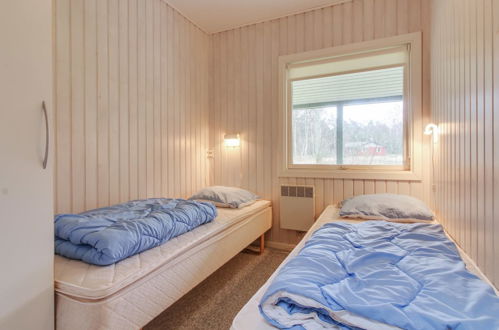 Foto 10 - Casa con 3 camere da letto a Aakirkeby