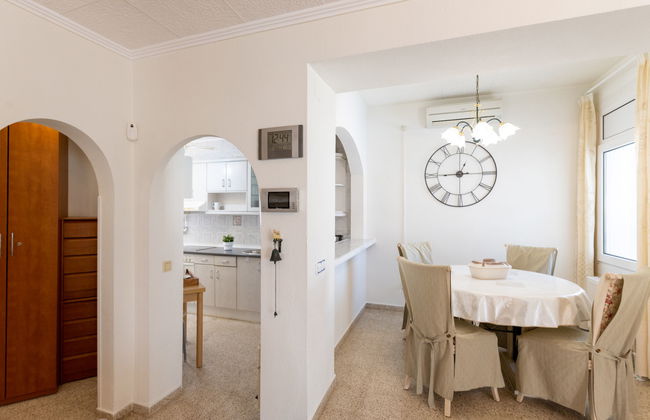 5 bedroom House in Castelló d'Empúries with private pool and garden - Photo 11