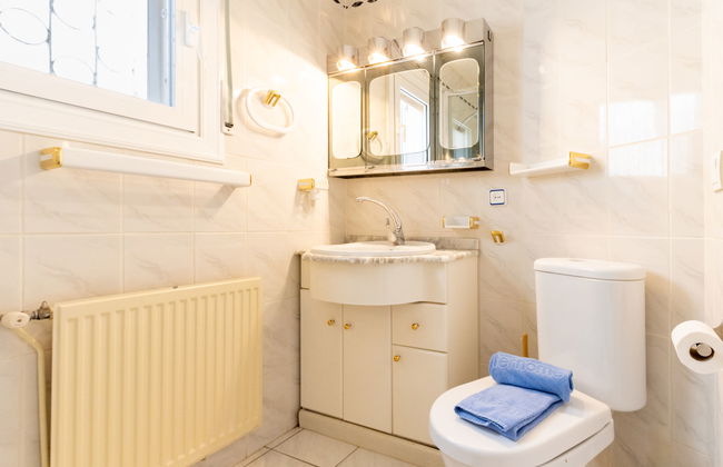 5 bedroom House in Castelló d'Empúries with private pool and garden - Photo 23