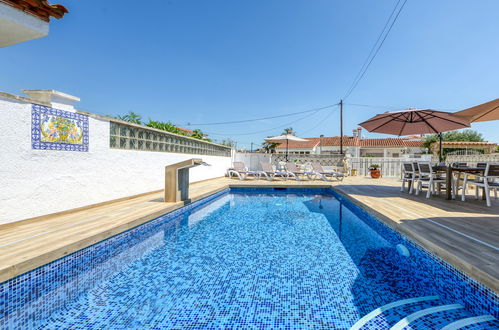 Foto 2 - Casa de 3 habitaciones en Castelló d'Empúries con piscina privada y jardín