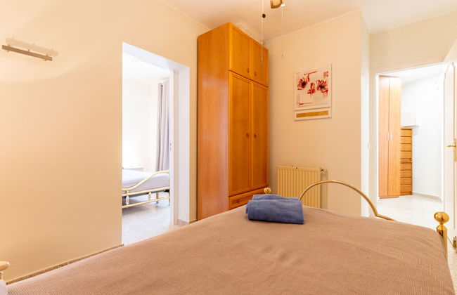 5 bedroom House in Castelló d'Empúries with private pool and garden - Photo 15