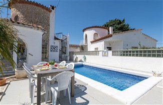 Foto 1 - Casa de 3 habitaciones en Castelló d'Empúries con piscina privada y vistas al mar