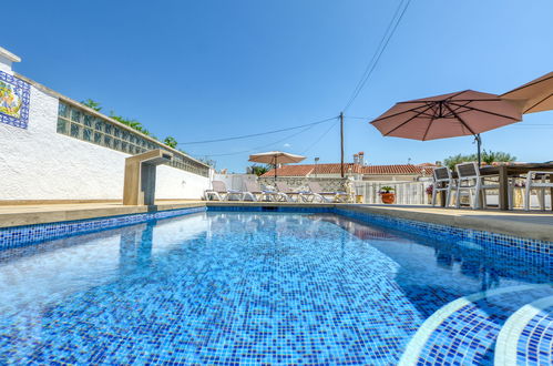 Foto 30 - Casa de 3 quartos em Castelló d'Empúries com piscina privada e jardim