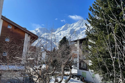 Foto 21 - Apartamento de 2 habitaciones en Saas-Fee con jardín