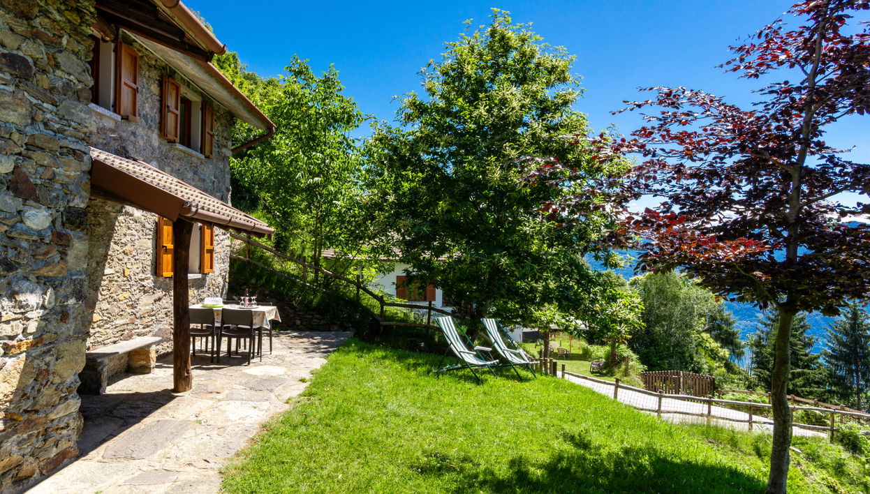 Casa de 3 quartos em Plesio com jardim e terraço - Foto 1