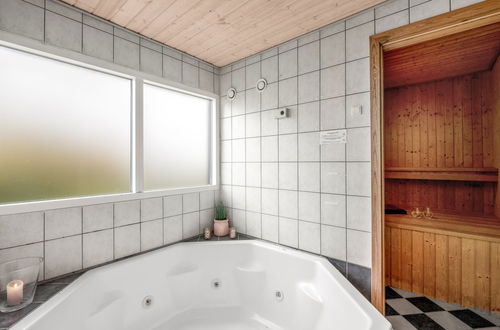 Foto 18 - Casa de 4 quartos em Hvide Sande com terraço e sauna