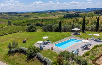 Foto 2 - Apartamento en Cerreto Guidi con piscina y jardín