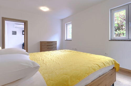Foto 21 - Appartamento con 2 camere da letto a Labin con terrazza e vista mare