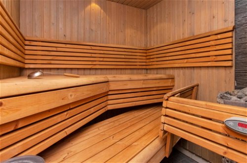 Foto 17 - Casa de 3 quartos em Pelkosenniemi com sauna e vista para a montanha