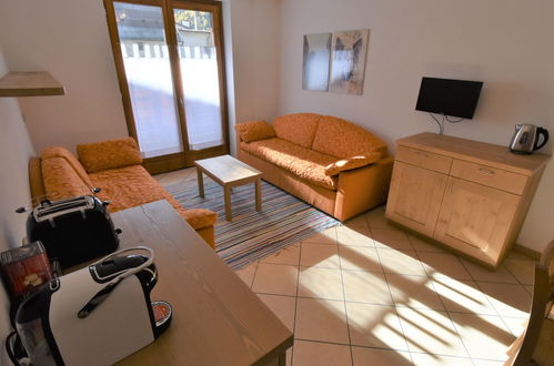 Photo 6 - Appartement de 1 chambre à Campodolcino avec terrasse et vues sur la montagne