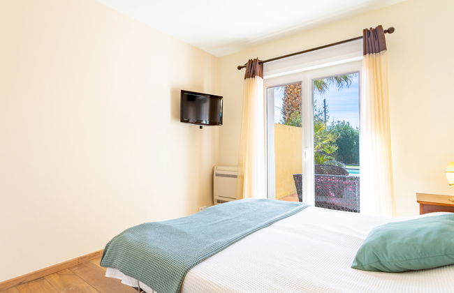 Casa con 3 camere da letto a Bormes-les-Mimosas con piscina privata e giardino - Foto 10