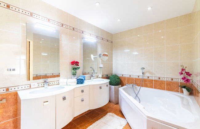 Casa con 3 camere da letto a Bormes-les-Mimosas con piscina privata e giardino - Foto 15