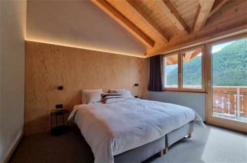 Foto 11 - Appartamento con 4 camere da letto a Saas-Fee