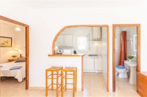 Foto 9 - Apartment mit 2 Schlafzimmern in Castelló d'Empúries mit schwimmbad und blick aufs meer