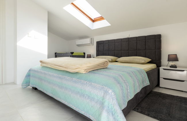 Casa de 5 quartos em Ražanac com piscina privada e jardim - Foto 48