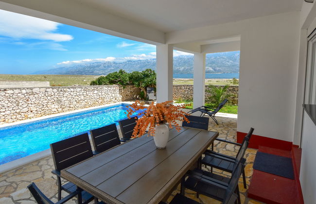 Casa de 5 quartos em Ražanac com piscina privada e jardim - Foto 1
