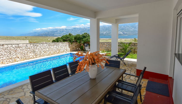 Foto 1 - Casa de 4 habitaciones en Ražanac con piscina privada y vistas al mar