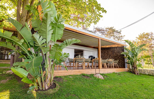 Epico Seafront and Garden Apartments - Foto 13