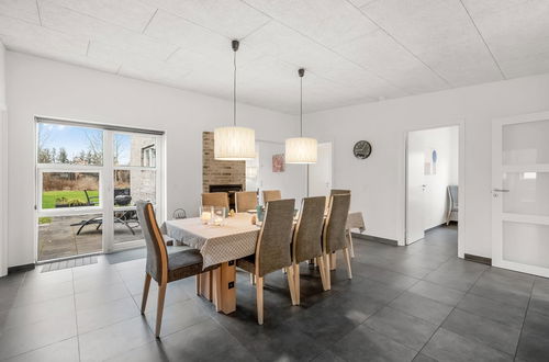 Photo 28 - Maison de 4 chambres à Højslev avec terrasse et sauna