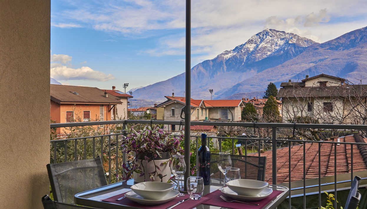 Appartamento con 3 camere da letto a Dongo con giardino - Foto 1