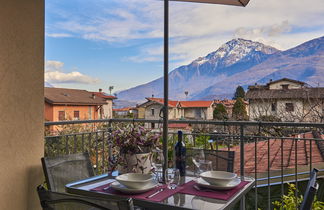 Foto 2 - Appartamento con 2 camere da letto a Dongo con giardino e vista sulle montagne