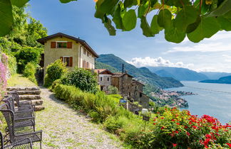 Foto 1 - Apartamento de 1 habitación en Bellano con vistas a la montaña