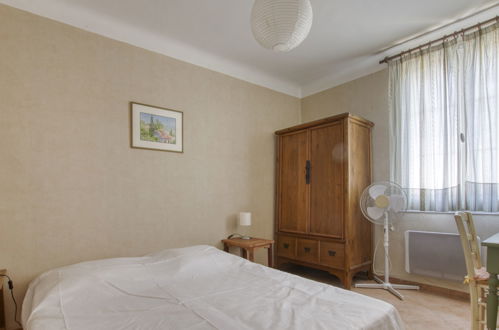 Foto 17 - Apartment mit 3 Schlafzimmern in La Cadière-d'Azur mit garten und terrasse