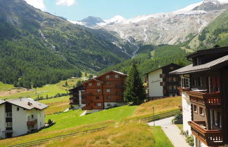 Foto 2 - Appartamento con 3 camere da letto a Saas-Fee con giardino