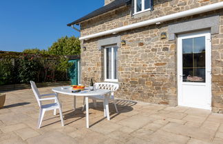 Photo 3 - Maison de 2 chambres à Cancale avec piscine privée et jardin