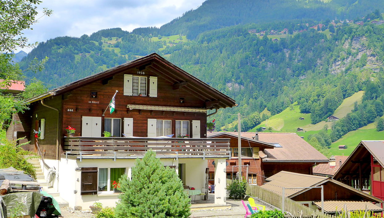 Appartamento con 2 camere da letto a Lauterbrunnen con giardino e terrazza - Foto 1