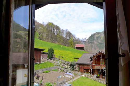 Foto 15 - Appartamento con 1 camera da letto a Lauterbrunnen con giardino e vista sulle montagne