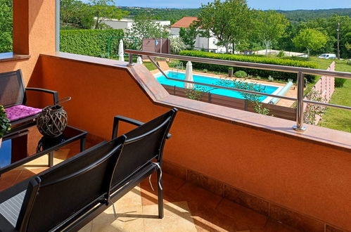 Photo 2 - Maison de 3 chambres à Kastav avec piscine privée et jardin