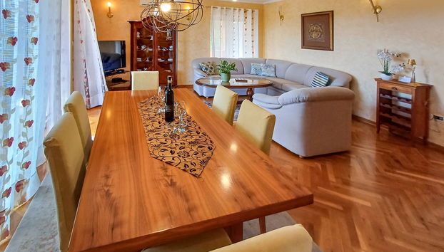 Apartamento de 3 habitaciones en Kastav con piscina privada y jardín - Foto 3