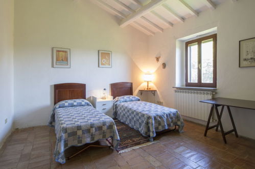 Photo 25 - 6 bedroom House in Narni with private pool and garden