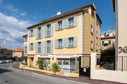 Foto 19 - Apartment mit 2 Schlafzimmern in Saint-Tropez mit blick aufs meer
