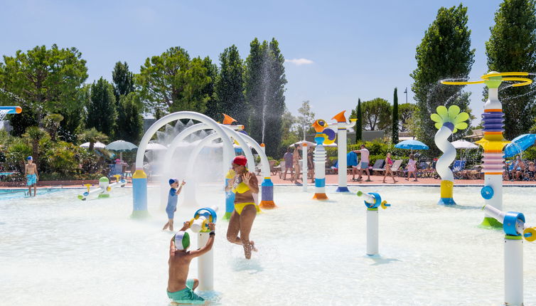 Photo 1 - Maison de 2 chambres à Desenzano del Garda avec piscine et vues sur la montagne