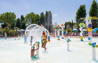 Photo 1 - Maison de 2 chambres à Desenzano del Garda avec piscine et vues sur la montagne