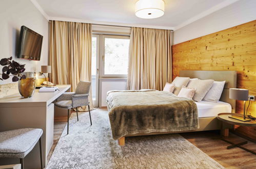 Foto 4 - Appartamento con 3 camere da letto a Saalbach-Hinterglemm con sauna e vista sulle montagne