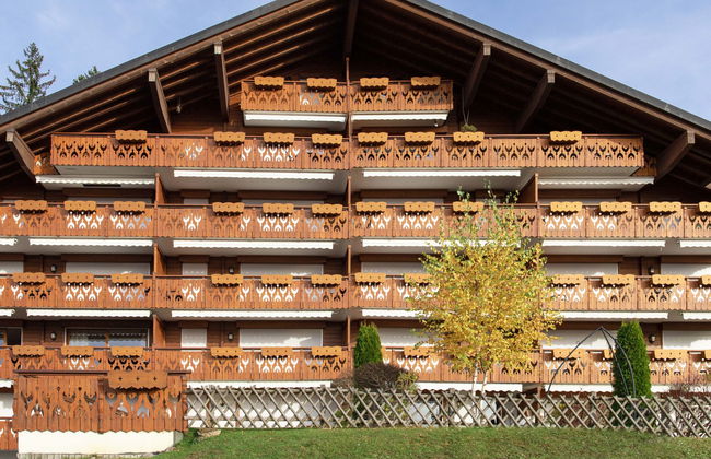 Apartamento de 4 quartos em Ollon com jardim e terraço - Foto 1
