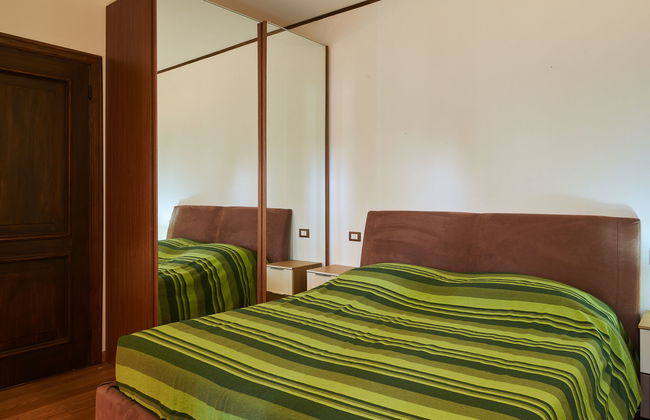 Apartamento de 2 quartos em Porto Valtravaglia com piscina e jardim - Foto 11